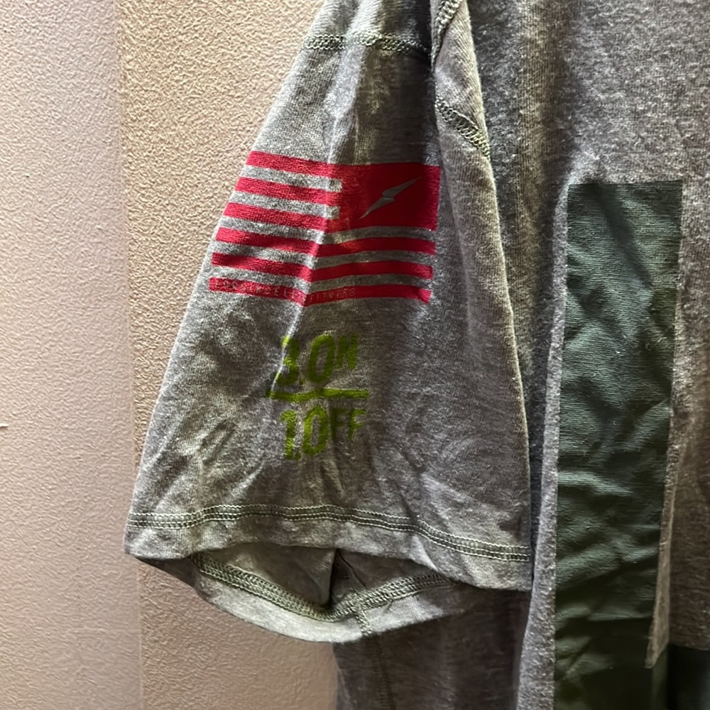 CrossFit Reebok tshirt - Picture 2 of 8